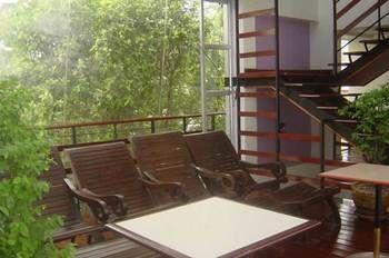 Erawan House 2* Banguecoque