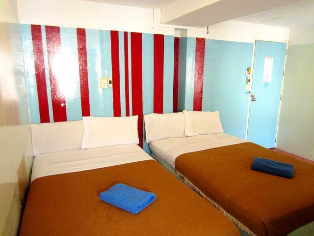Hostel Sawasdee Smile *