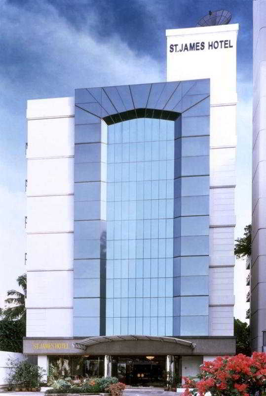 St. Hotell 3*