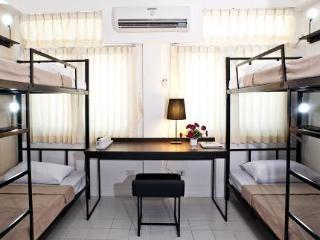 Hostel G9bangkok *