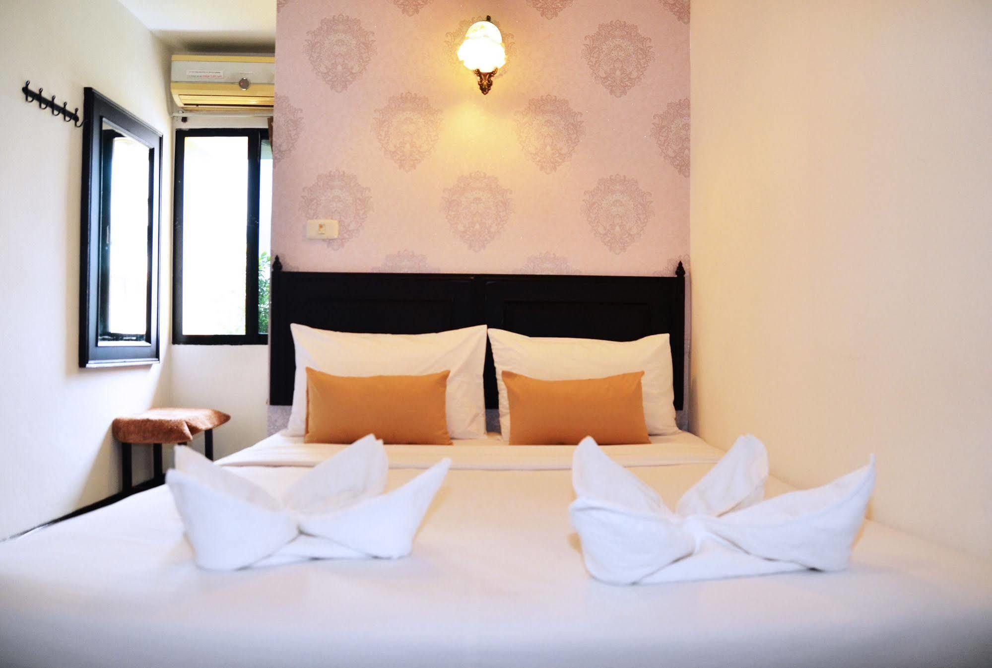 Erawan House 2* Banguecoque