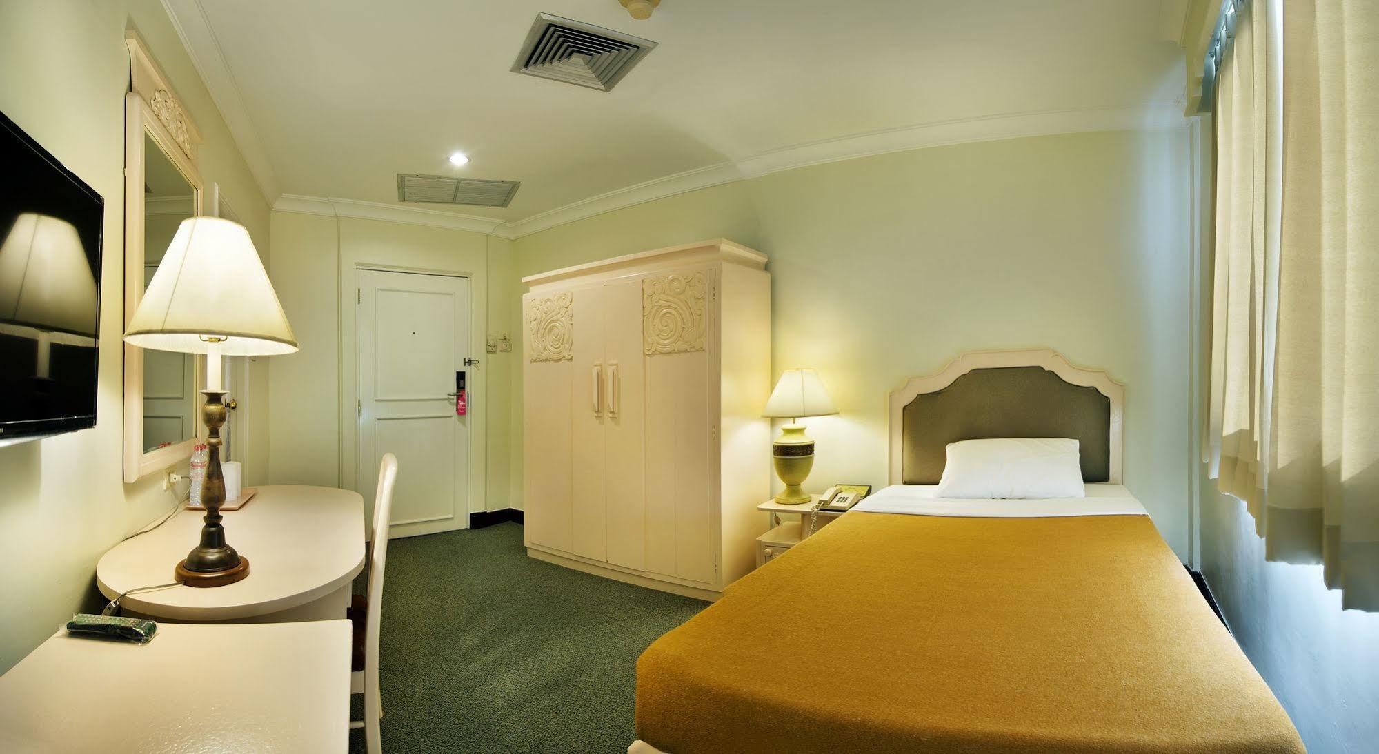 Royal Rattanakosin Sha Hotel