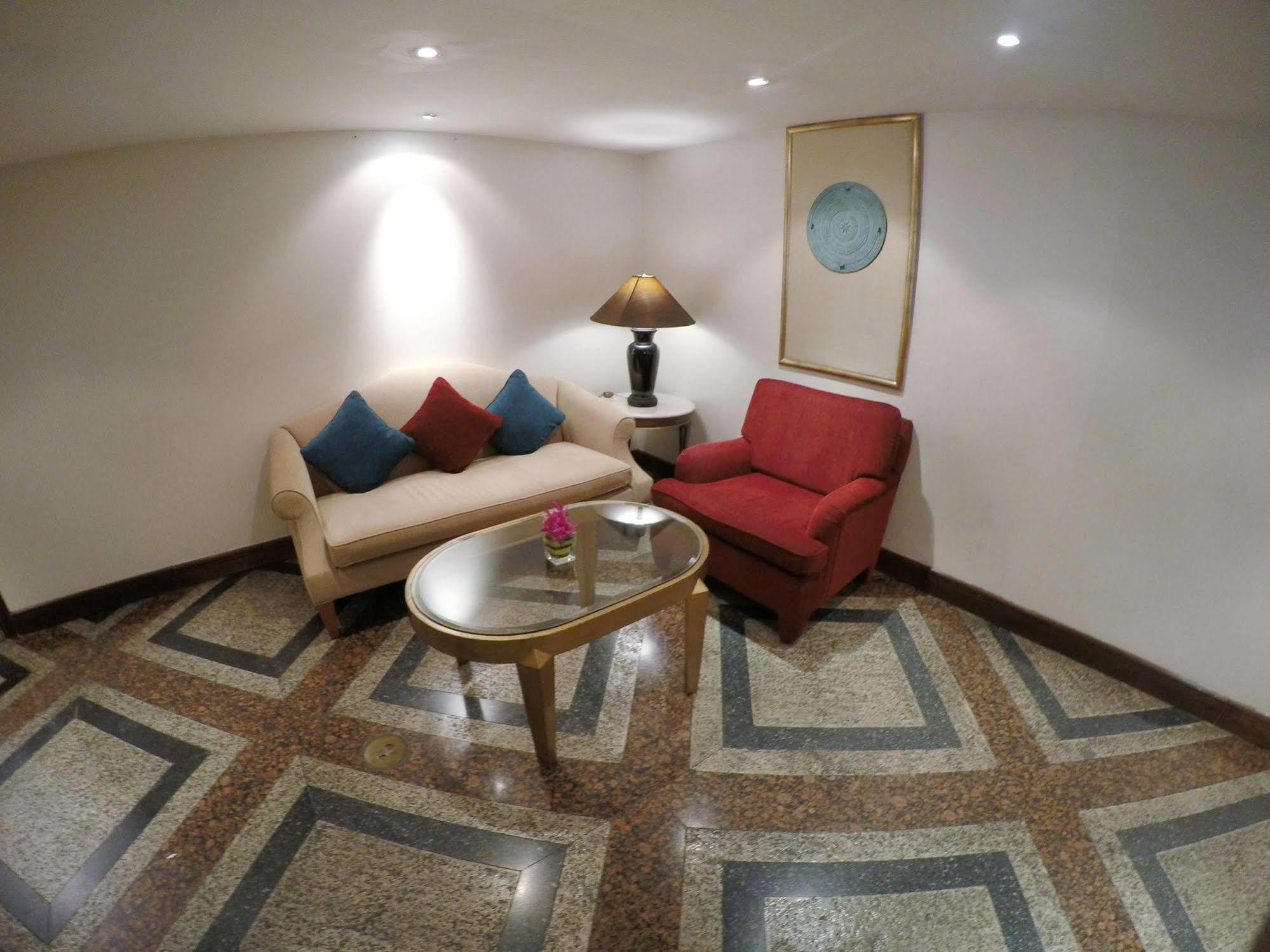 City Lodge Bangkok Hotell