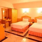 13 Coins Airport Hotel Min Buri