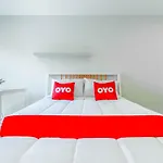 Oyo 1061 Peaberry Place Apartment