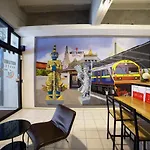 Meet & Meet Hostel