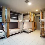 Meet & Meet Hostel