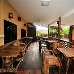 Khum Klao Teak Hut Resort