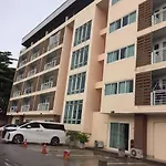Atroom Hostel