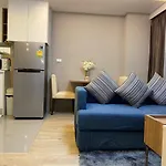 Breezy Condo Sukhumvit13