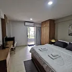 W Residents