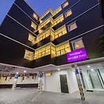 Ratchada Point Hotel