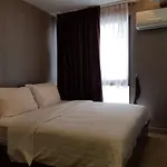 One Bedroom Condo At Dazzle Residence Sukhumvit 7