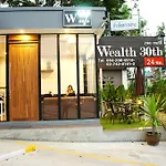 Wealth 30th Apartamentos