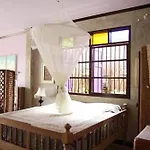 Bangluang House