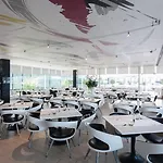 Centara Watergate Pavilion Hotel Bangkok