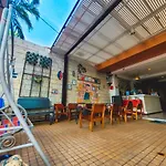 Bb House Rambuttri
