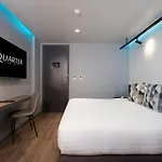 The Quarter Silom By Uhg