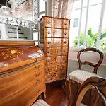 Rim Praya Dinsor Road By Roomquest