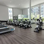 Cozy 1-Bedroom Condo Close To Mrt Near Jj Market