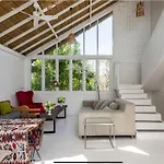 Lory\'S Home