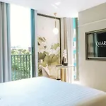 The Quarter Ploenchit By Uhg