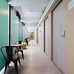 R 17 Living Hotel