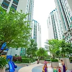 3 Bed Rooms 2 Bath Rooms Unit Near Jodd Fair Market