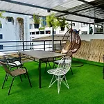 Silom Soi 3 Chill Apartment With Unique Design-Hash Apartment