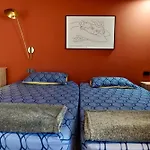 Silom Soi 3 Chill Apartment With Unique Design-Hash Apartment