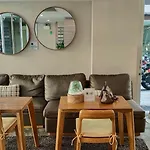 Elio Sukhumvit 64: Chic Space