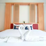 Roomquest Hotel Pratunam