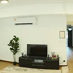 Hidden Gems In China Town, 2Br