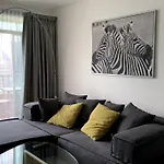 Cozy & Spacious 2Br High Floor/Amazing City View