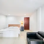 Freesia Bangphi Guest House
