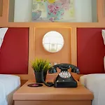 Roomquest Hotel Pratunam