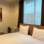 Baan Glang Soi Restaurant & Guesthouse