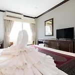 Baan Sukhumvit Soi 18