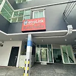 Metro Link Ratchada Hotel