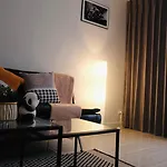Cheri\'S Homestay 5And1 Bedroom Townhouse In Sukhumvit 36 , Central Bangkok, Near Tonglo Rail Station