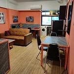 Studio Condo Close To Mrt On 12 Floor In Hua Mak