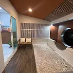 Huai Khwang Fullmoon House__City Center Family Holiday Experience