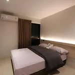 Baantip​ Homstay