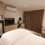 Baantip​ Homstay