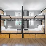 X9Hostel