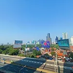 Comfy Apartment With Pool In Central Bangkok