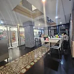 Cozi Inn Hotel, Bangkok
