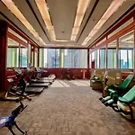 Luxury Modern 2Br 145 Sqm - Bts Asok - Ultra Fast Wifi