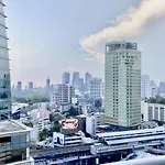 Luxury Modern 2Br 145 Sqm - Bts Asok - Ultra Fast Wifi