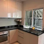 3Br Sukhumvit Townhouse, Close To Emsphere And Bts Mrt